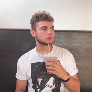 Meet your Posher, Tahir